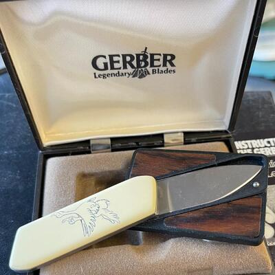 Vintage Gerber 1980's Belt Buckle Knife
