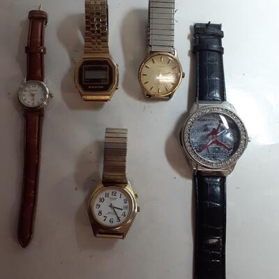 Set of 5 Vintage watches