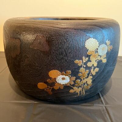 Beautiful Antique Kiri Wood Hibachi with Makie and Copper Metal Insert
