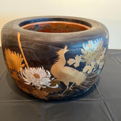 Beautiful Antique Kiri Wood Hibachi with Makie and Copper Metal Insert
