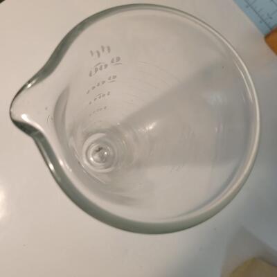 1930's 500ML. Glass Beaker 16 oz.