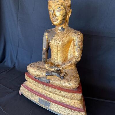 Antique Thai Gilt Lacquered Bronze Seated Meditation Buddha Statue