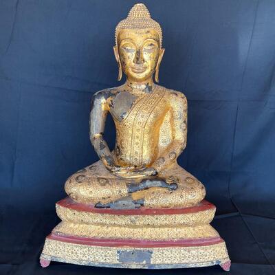 Antique Thai Gilt Lacquered Bronze Seated Meditation Buddha Statue