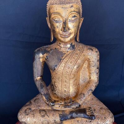Antique Thai Gilt Lacquered Bronze Seated Meditation Buddha Statue