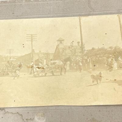 ANTIQUE CABINET CARD PHOTO OF TOWN - UNKNOWN LOCATION