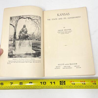 1939 â€œKANSAS: THE STATE AND ITS GOVERNMENTâ€ BY SALLIE SHAFFER BOOKLET