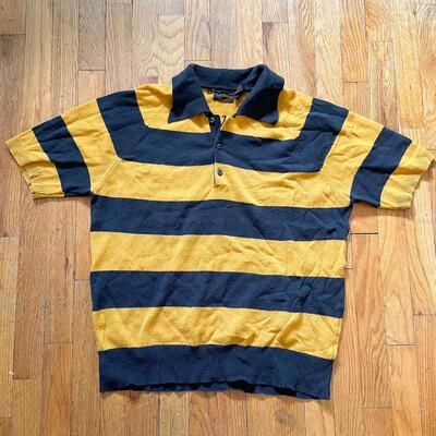 VINTAGE MENâ€™S STRIPED SHORT SLEEVE SWEATER - DAVID HARRISON SIZE XL