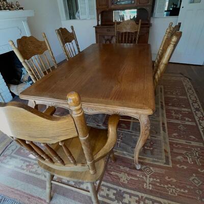 LOT 6  MODERN REPRODUCTION COUNTRY FRENCH OAK DINING TABLE & 6 CHAIRS