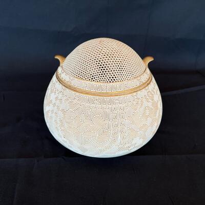 Meiji Period Japanese Satsuma Porcelain Incense Burner Rare and Very Fine