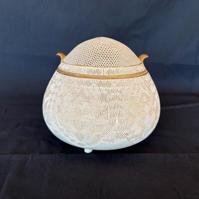 Meiji Period Japanese Satsuma Porcelain Incense Burner Rare and Very Fine