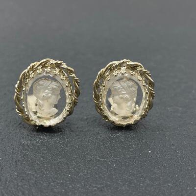 SILVER METAL EARRINGS W/ ETCHED CAMEO