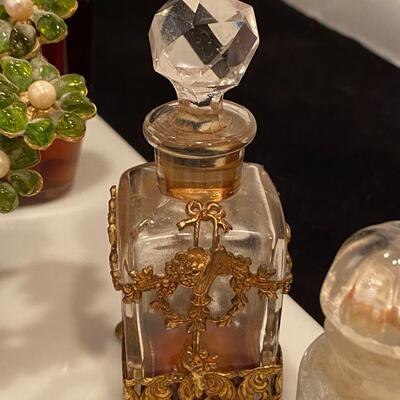 Fabulous Lot of Vintage Perfume Bottles Cosmetics and Costume Jewelry