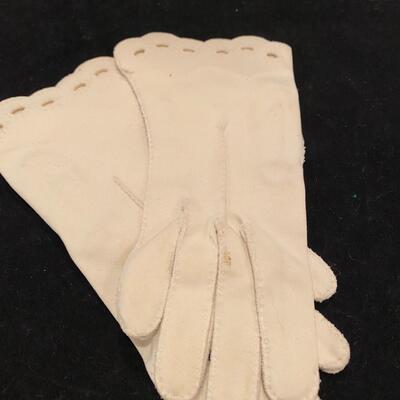11 Pairs of Vintage Leather and Cloth Gloves