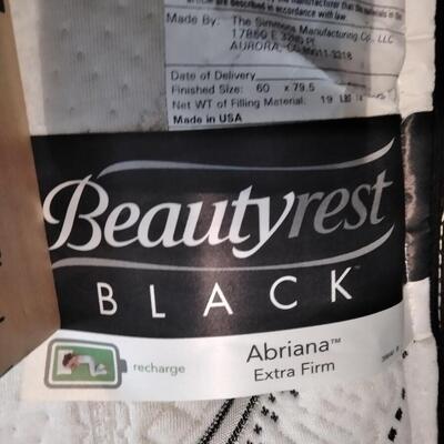 LOT 5 QUEEN SIZE BEAUTYREST BLACK EXTRA FIRM BED