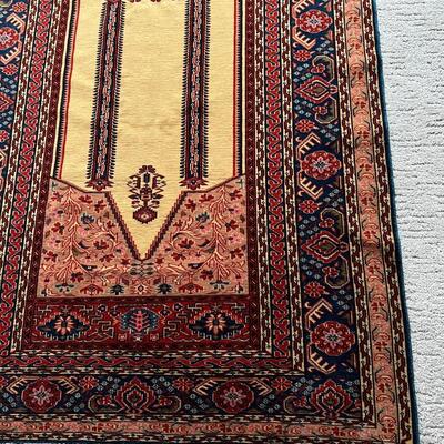 Beautiful Hand Woven Pakistani Prayer Rug