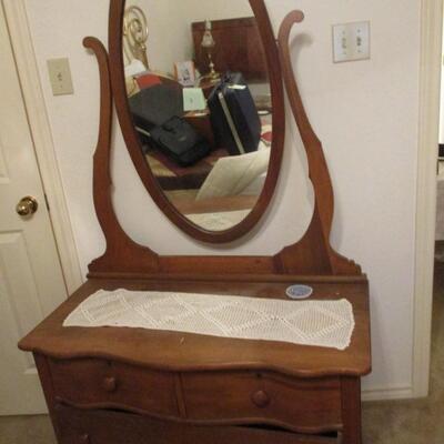 Antique Oak Washstand w/Mirror