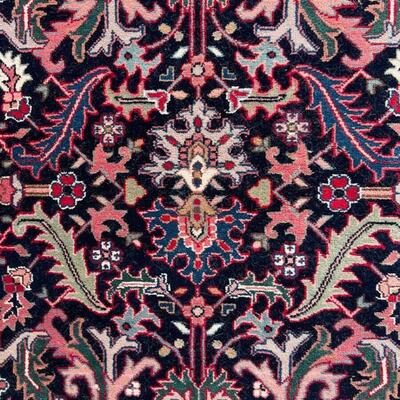 Exceptional ! Hand Loomed Formal Area Rug 48 x 72