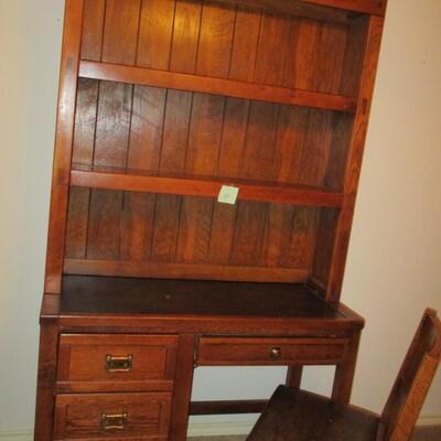 Lighted Oak Office Desk with Chair