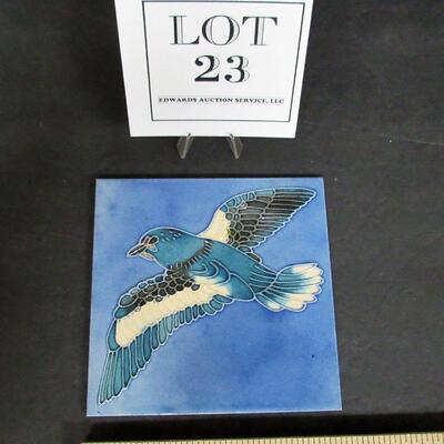 Decorative Bird Theme Tile