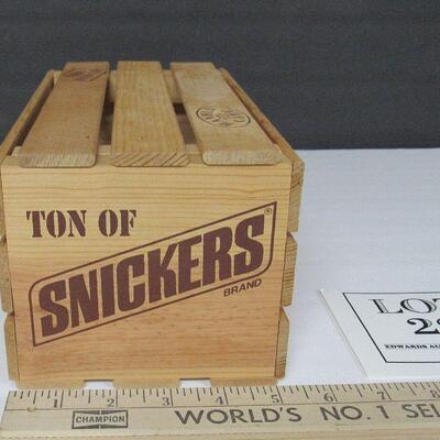 Smaller Wood Decorative Box With Cover, Snickers Brand