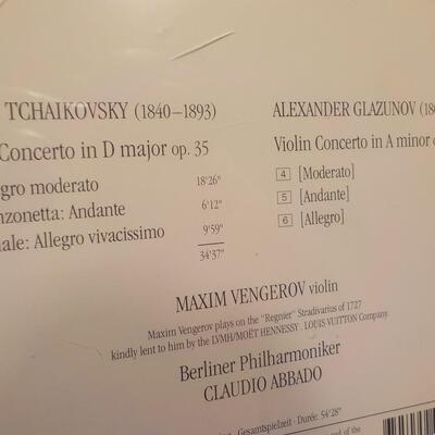2 CD's Peter Tchalkovsky Glazunow and Henryk Wieniawski Violin Showpieces.