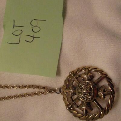 Necklace w/pendant