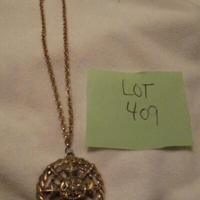Necklace w/pendant