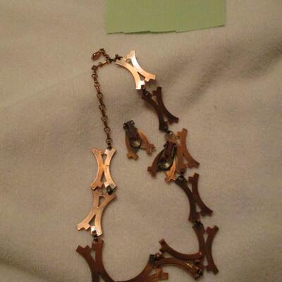 Bronze colored necklace and earrings