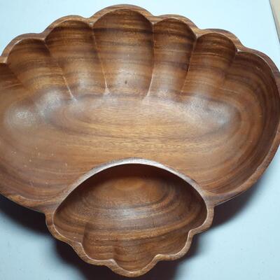 Monkey wood bowl