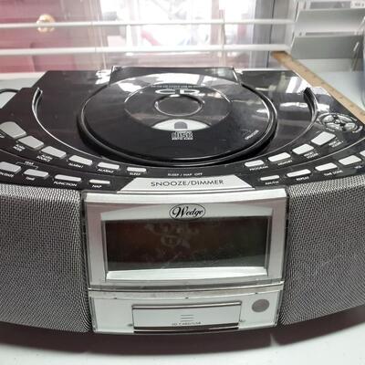 Wedge Am-Fm-Cd alarm clock radio