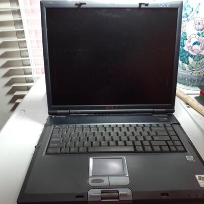 2 Sony Grx 570s laptops