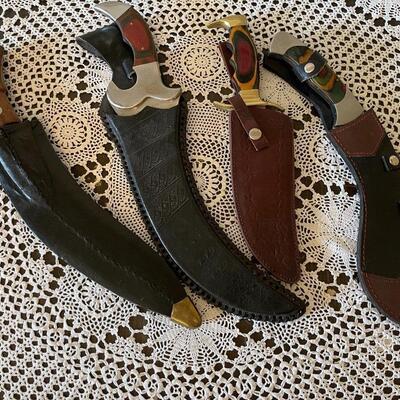 Lot 89 Group 4 Large Collectors Knives Curved Blades