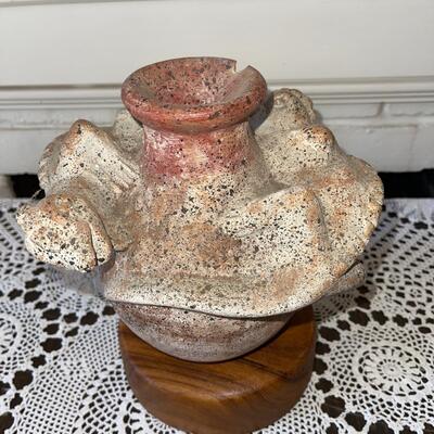 Lot 100 Group 3 pcs Primitive Style Pottery