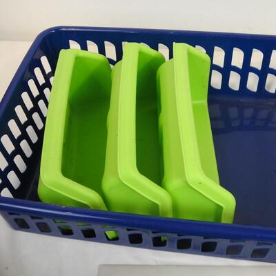 12 pc Plastic Containers and Baskets, Blue and Green