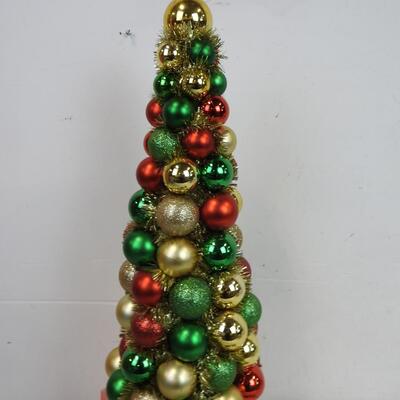 2 Christmas Decorations, Small Tree and Patterned Tablecloth