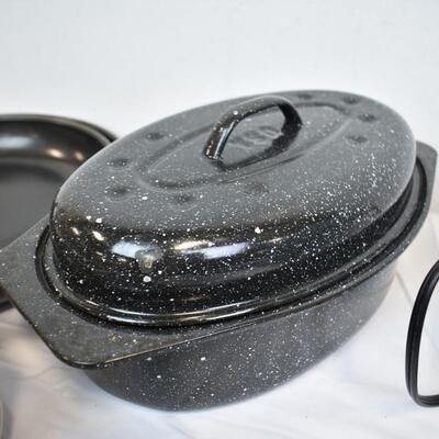 12 pc Kitchen, Toaster, Pans, Small Bowls, Hot Pads, Small Roasting Pot