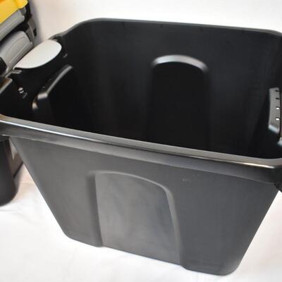 4 Homz Durabilt 10 Gallon Latching LLDPE Storage Containers  - New