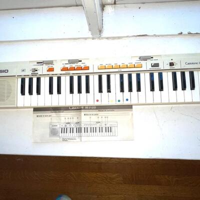 Lot 136 Vintage Casio Keyboards Casiotone Mt-35 & CRT380