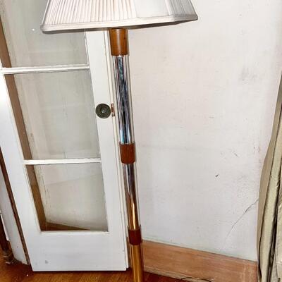 Lot 148 Modern Chrome & Teak Floor Lamp 60"