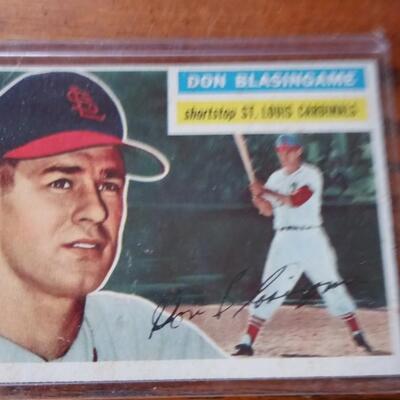 LOT 71    TWO 1956 BASEBALL CARDS