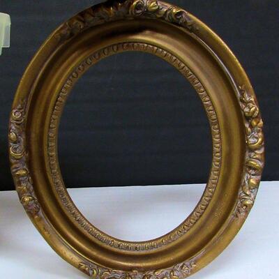 Nice Oval Fancy Frame