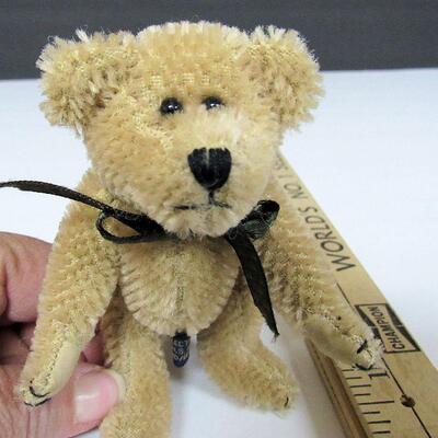 Small Mohair Boyd's Bear With Tag, 4 1/2"