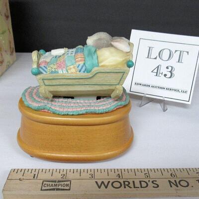 Blushing Bunnies Music Box, Brahm;s Lullaby, Read Description`