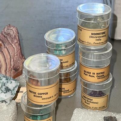 Lot 179 Beginners Rock Collection Labeled Specimens