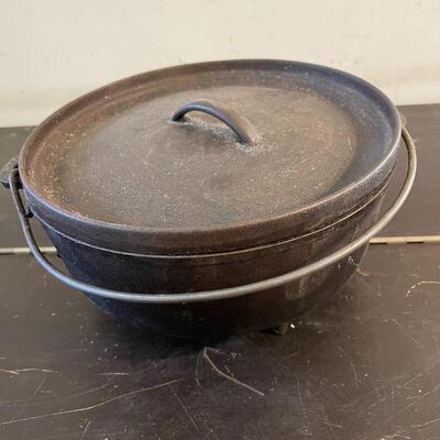 Lot 186 USA Cast Iron Dutch Over Size #10