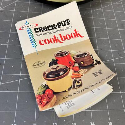 Vintage Crock Pot 