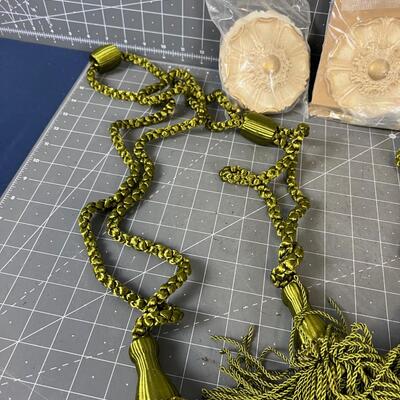 Curtain Tie Backs (2 - sets) Avocado Green Ropes