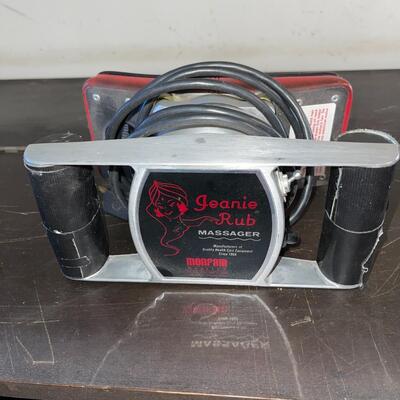 :Lot 193 Genie Rub Massager Electric 9"