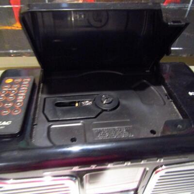 Retro Style TEAC AM/FM/CD Player with Bluetooth and Remote Control
