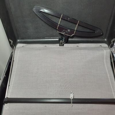 Vintage hard case Aurora Royal Traveler suitcase